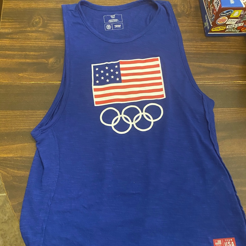Tank top excellent condition
